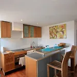 Apparemment Au Coeur De St Tropez