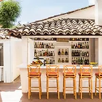 Hotel La Tartane Saint-Tropez