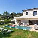 Villa Era