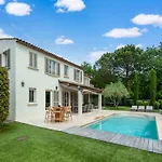 Modern Villa With Private Pool