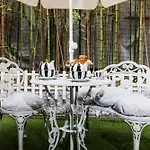 Les Canoubiers Luxe Et Serenite Au Coeur De Saint-Tropez Suites Spacieuses Avec Jardin Enchanteur