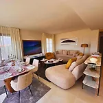 Villtak Saint-Tropez By Villtak Collection