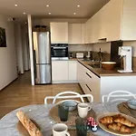 Terrasse Vue Mer - Appartement 6 Pers, 3 Chambres Et Parking A St Tropez