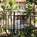 Duplex Celeste, Centre-Ville