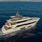 Luxury Yacht Moretti In Saint Tropez