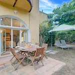 Villa Azzurra Front Beach - Happy Rentals