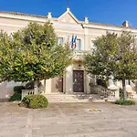 Apartment Villa La Romane By Interhome