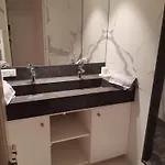 Appartement Entierement Renove Dans Le Centre De Saint Tropez