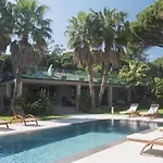 Villa Eton