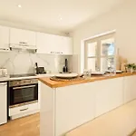 Charming Apartment - 2Bd 4P - Center Of St Tropez
