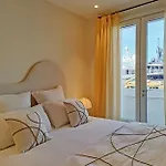 Beautiful Apartment At The Port !