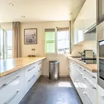 Apartment In The Heart Of St Tropez With Parking