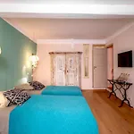 House In The Heart Of Saint-Tropez