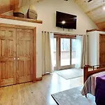 Cozy Villa Berev