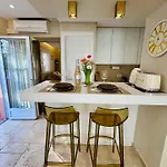 Studio Climatise, Terrasse, Parking Prive, 50M De La Plage