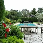 Villa Lou