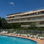 Studio In Saint Tropez, Swimming Pool And Parking
