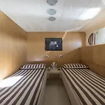 Yacht Ipsum
