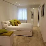 Le Stone Studio