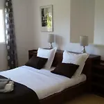 Villa White