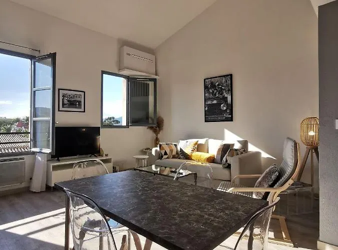 Saint Tropez City Loft