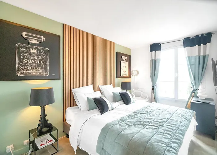 Luxury Apartment 200 Meters From Place Des Lices