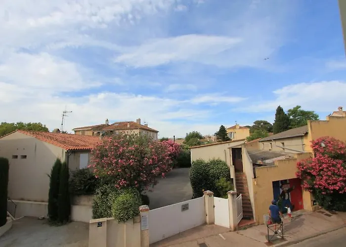 Apparemment Au Coeur De St Tropez