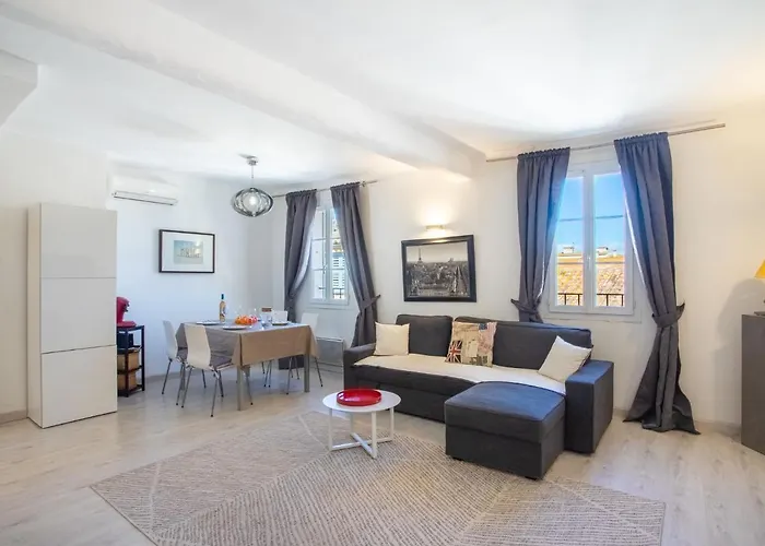 Studio Rue Allard By Interhome