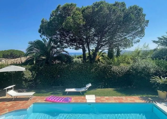 Charming Provencal Mas With Amazing Sea View And Pool
