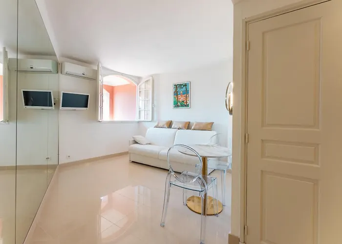 Saint Tropez, Coeur De Village, Appartement Unique