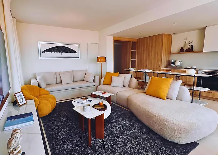 Villtak Saint-Tropez By Villtak Collection