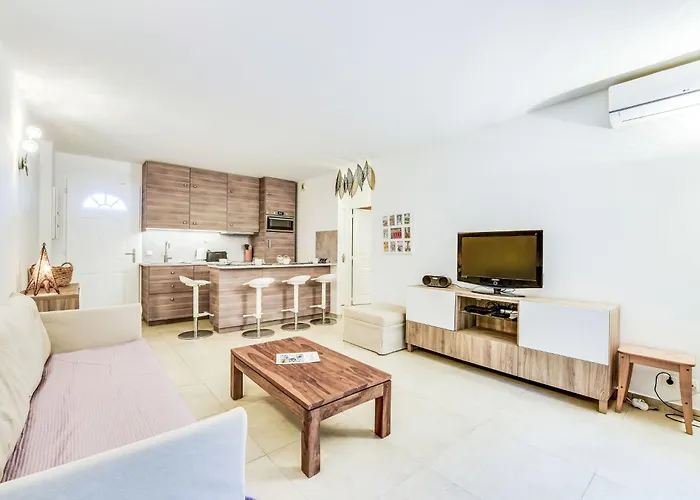 Apartment Le Jardin D\'Artemis-1 By Interhome