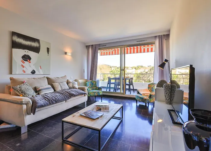 Centre St Tropez - 2 Pieces -Clim Piscine Parking