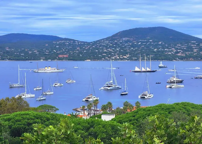 Saint Tropez En Style! Chic & Central