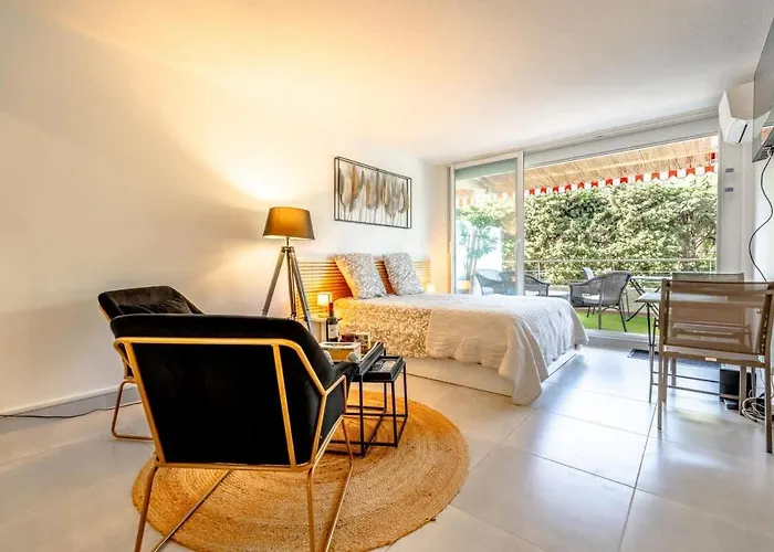 Studio Eden L Pool L St-Tropez Center L 2 People