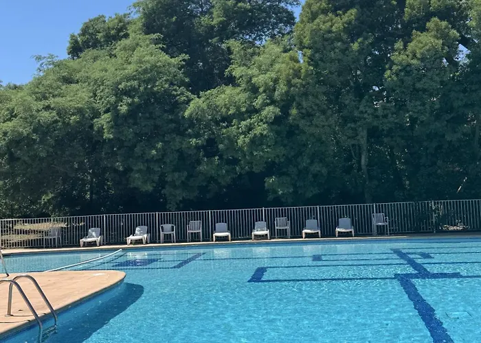 Studio In Saint Tropez, Swimming Pool And Parking
