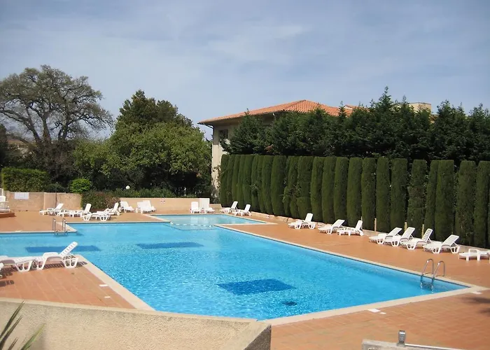 St Tropez Studio