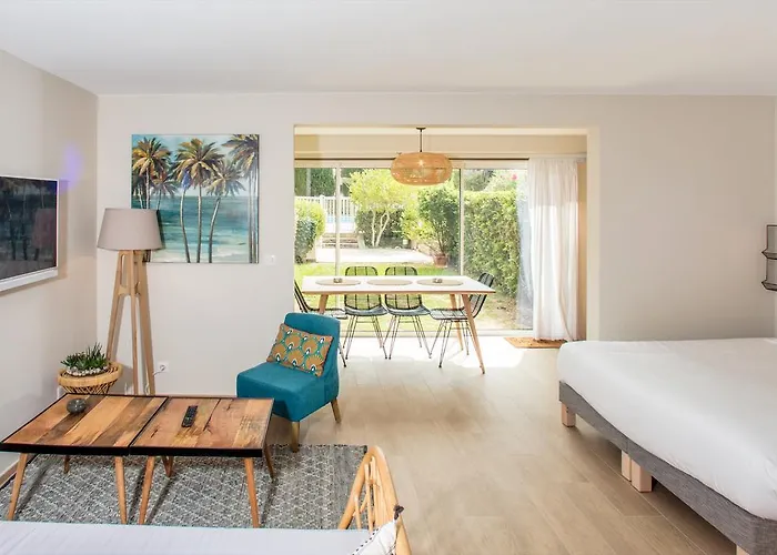 Studios 10 & 11 By Hotel Des Lices