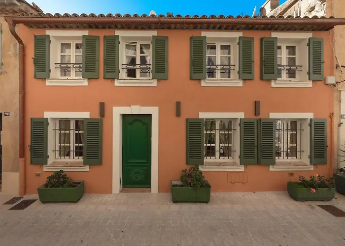 Maison Des Bouchonniers