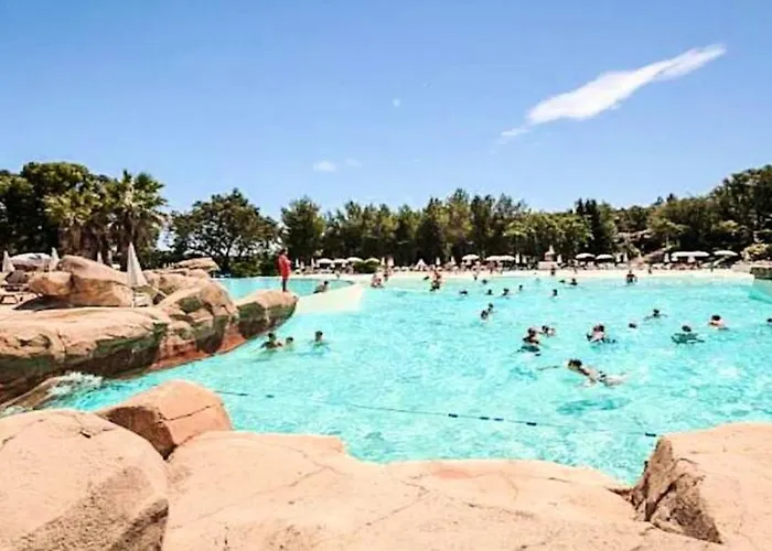 House With 2 Bedrooms In Grimaud With Shared Pool And Furnished Garden 1 Km From The Beach