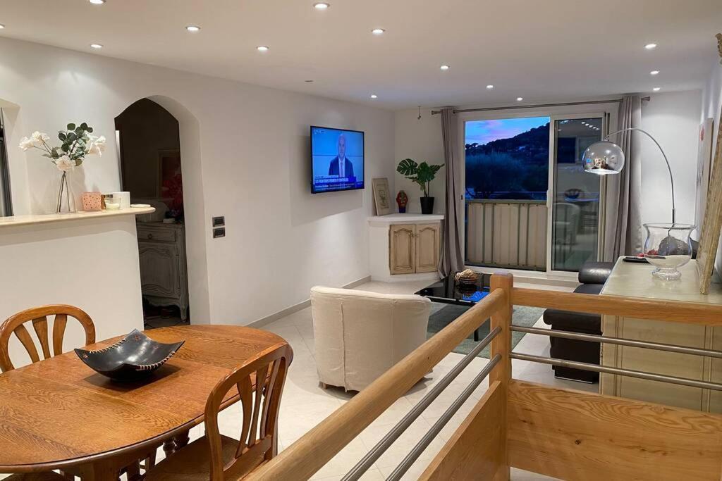Logement De 3 Chambres A 10 Mins A Pieds Du Centre Du Village Et De La Plage Des Canebiers * Saint-Tropez