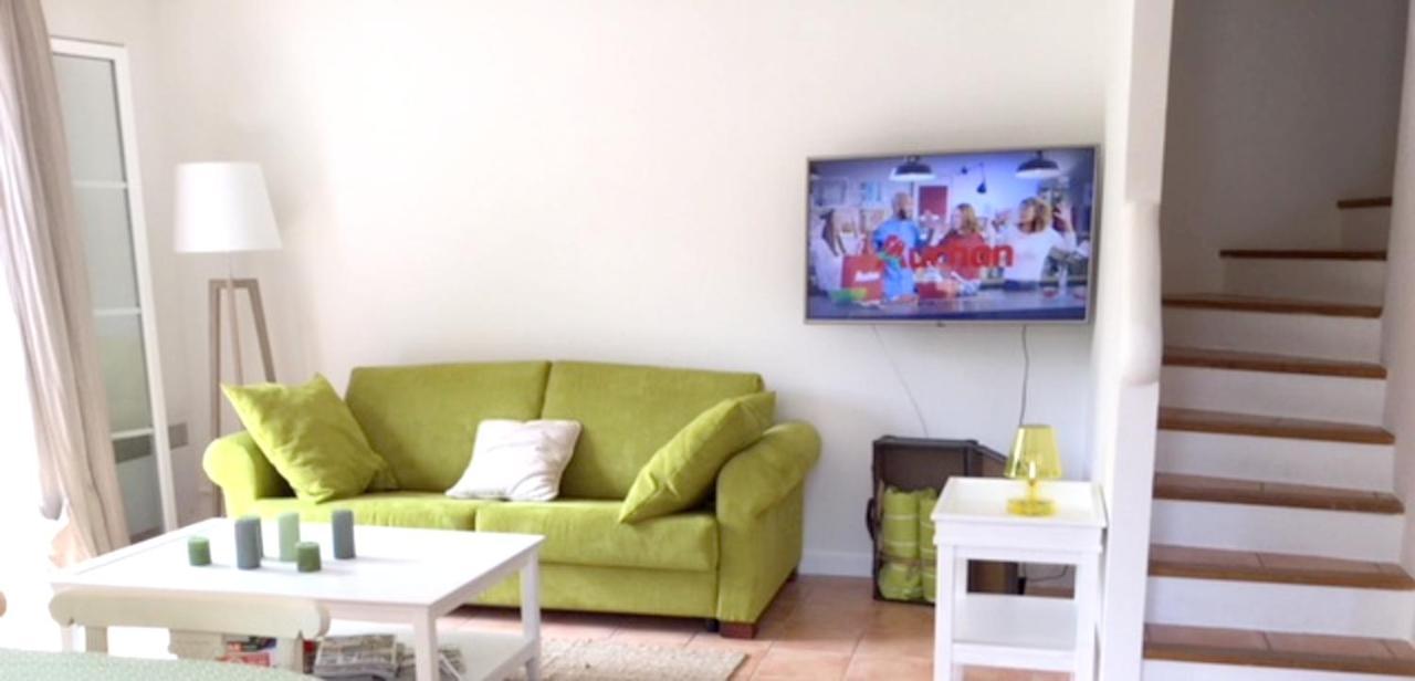 House With 3 Bedrooms In Grimaud With Shared Pool Furnished Garden And Wifi 2 Km From The Saint-Tropez