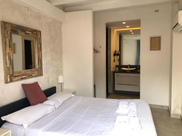 The Edwards * Saint-Tropez