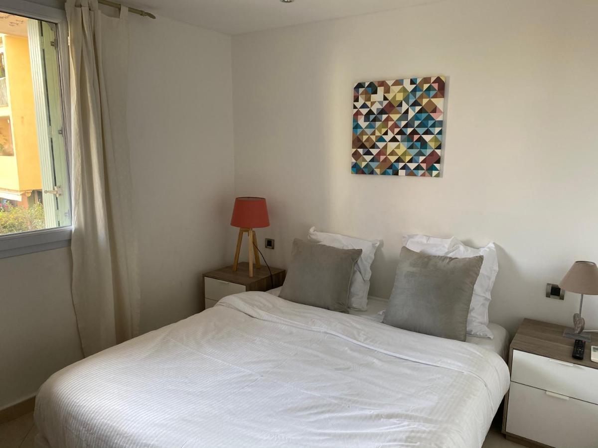 Apartment Logement De 3 Chambres A 10 Mins A Pieds Du Centre Du Village Et De La Plage Des Canebiers