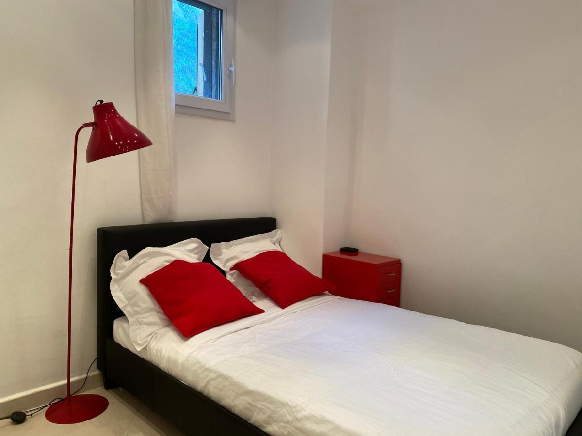 Apartment Logement De 3 Chambres A 10 Mins A Pieds Du Centre Du Village Et De La Plage Des Canebiers *
