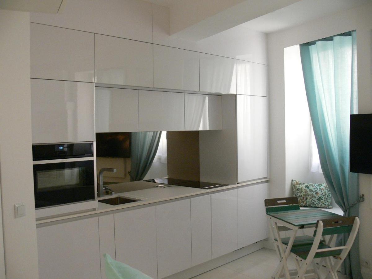 Stone Apartment *