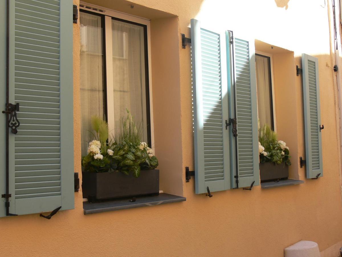 Stone Saint-Tropez