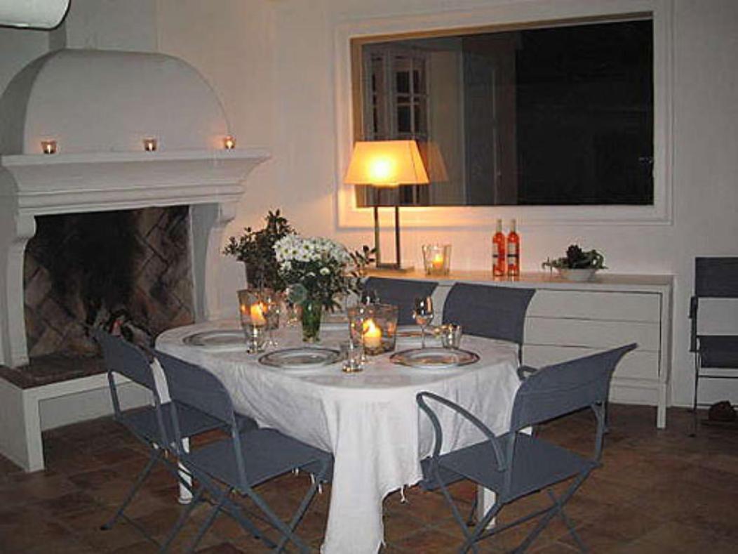 Elegant Flat Central Tropez With Terrace *