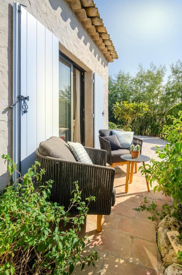 Maison Caroline - 10 Personnes Avec Piscine A 5km De Tropez Villa