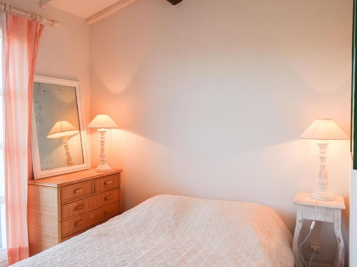 Holiday home Holiday Home Les Parcs De Gassin-3